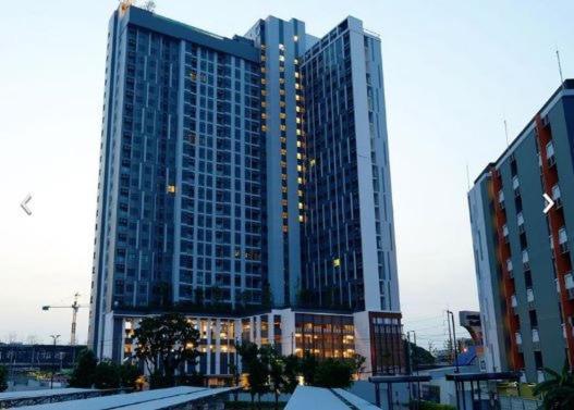 Escent Condominium Chiang Mai Exteriör bild