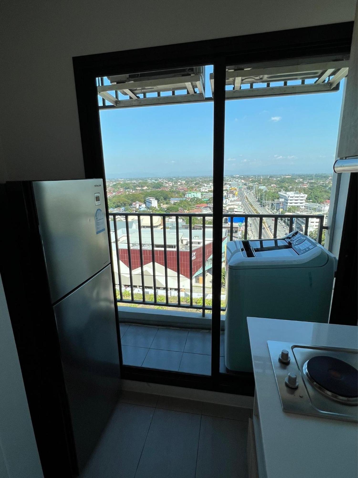 Escent Condominium Chiang Mai Exteriör bild